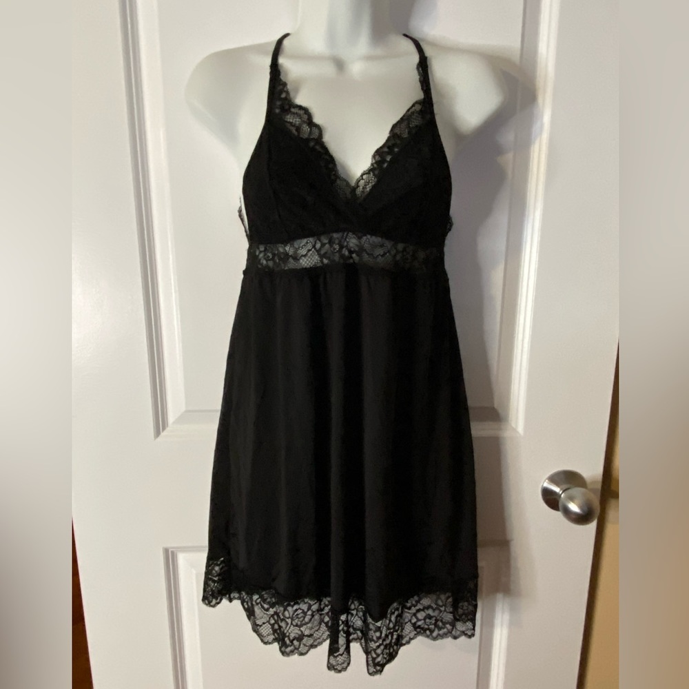 La Vie en Rose Sexy Slinky Black Nightie Size MEDIUM